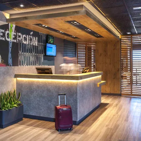 Ibis Budget Valencia Alcasser ホテル *